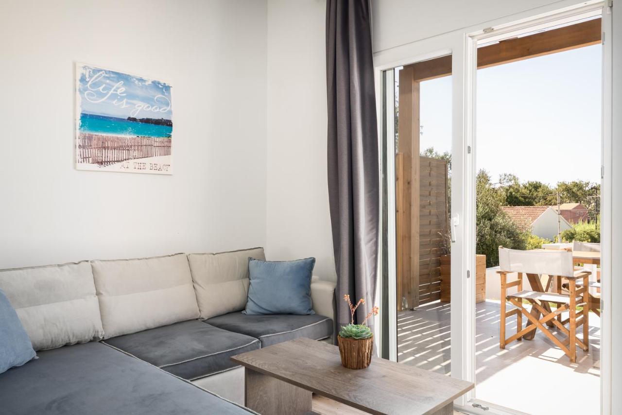 Reiki Apartments Ereikoussa Extérieur photo